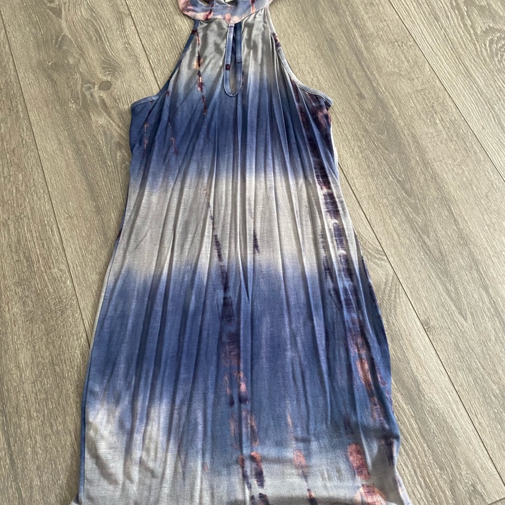 Right halter top dress